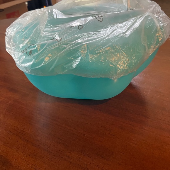 Tupperware chip and dip set - Picture 9 of 10